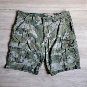 Vintage Wrangler Camo Cargo Shorts